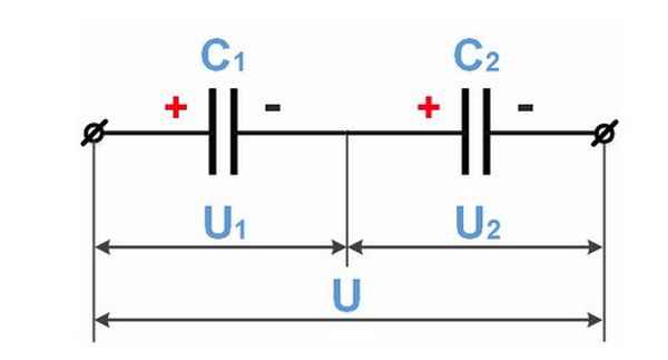 Как соединить два конденсатора вместе и можно ли это делать