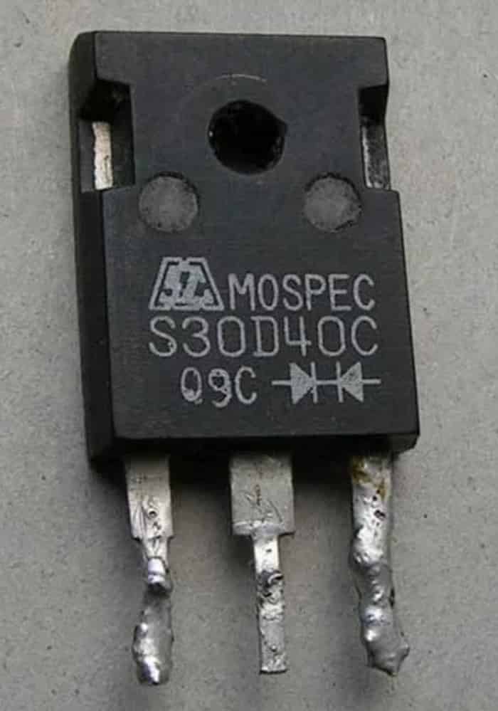 MOSPEC S30D45CS или диод Шоттки для повышения надёжности