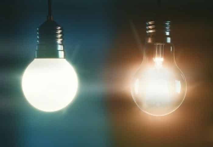 Почему светодиодные лампы мерцают даже после выключения? Почему светодиодные лампы мерцают даже после выключения?