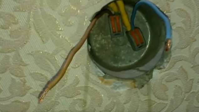 Провода-коротышки: спасаем розетки простыми методами Провода-коротышки: спасаем розетки простыми методами