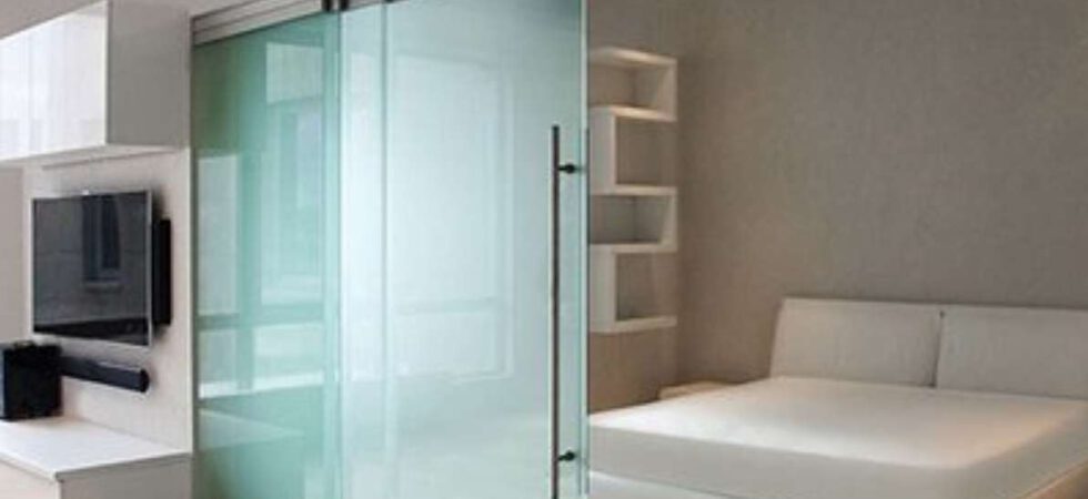 🏠 Зонирование без перепланировки: как стеклянные перегородки меняют пространство